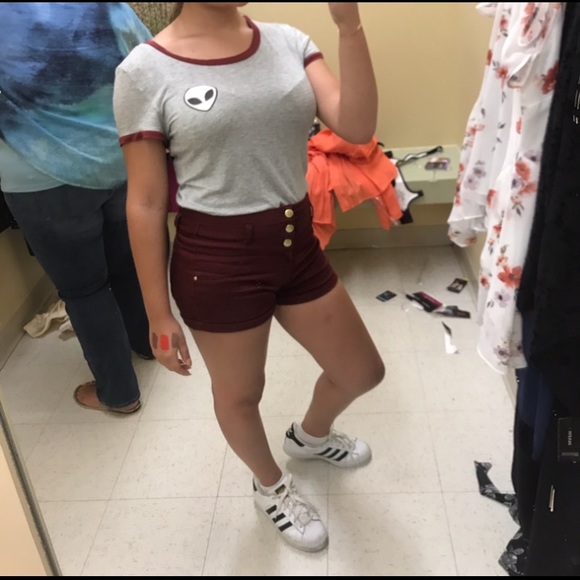 Gray Alien Ringer Tee - Picture 3 of 5